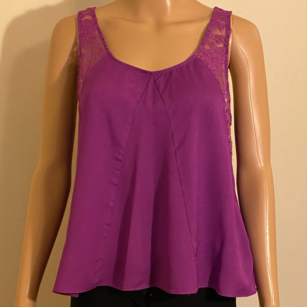 Iris Basic Sleeveless Summer Blouse